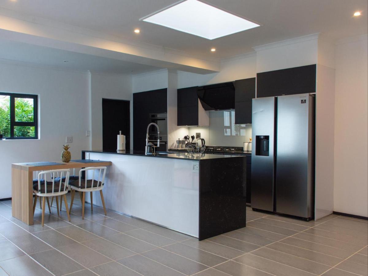 Zwelakho Furnished Apartments The Cube Johannesburg Ngoại thất bức ảnh